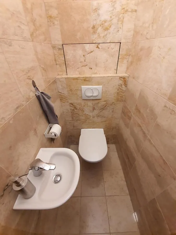 Calm Island In The Soho Apartman Budapest 0*,